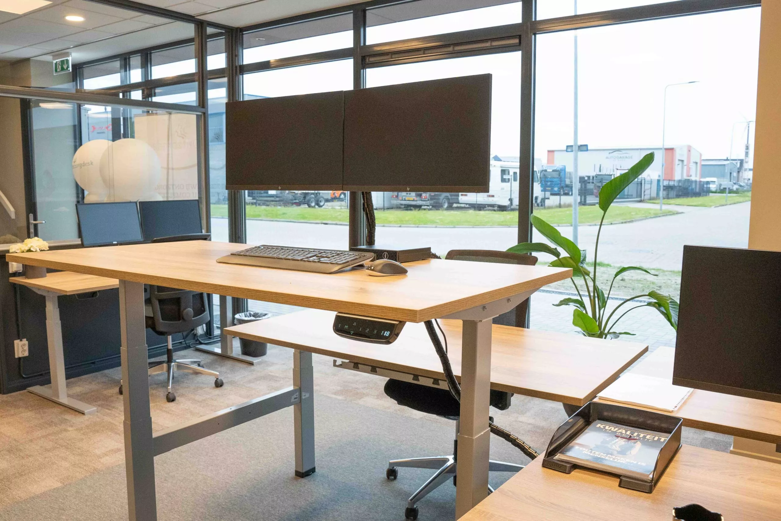 kantoorzitstakantoorapparatuur(01)