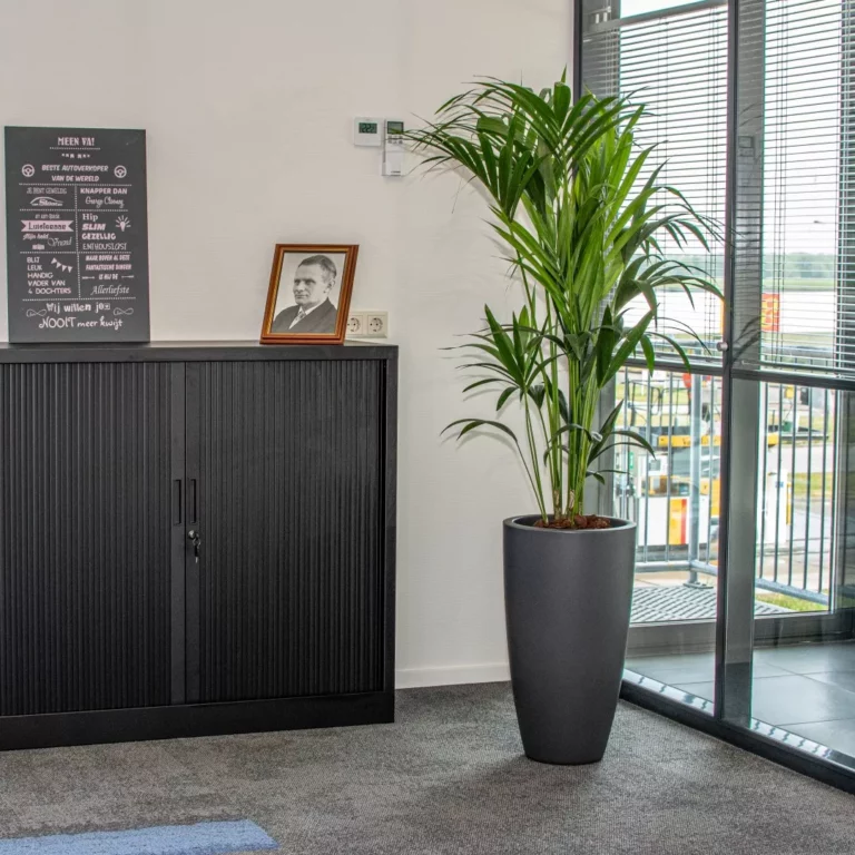 Kantoorinrichting Van Slooten Auto door DBKC ICT & Kantoor